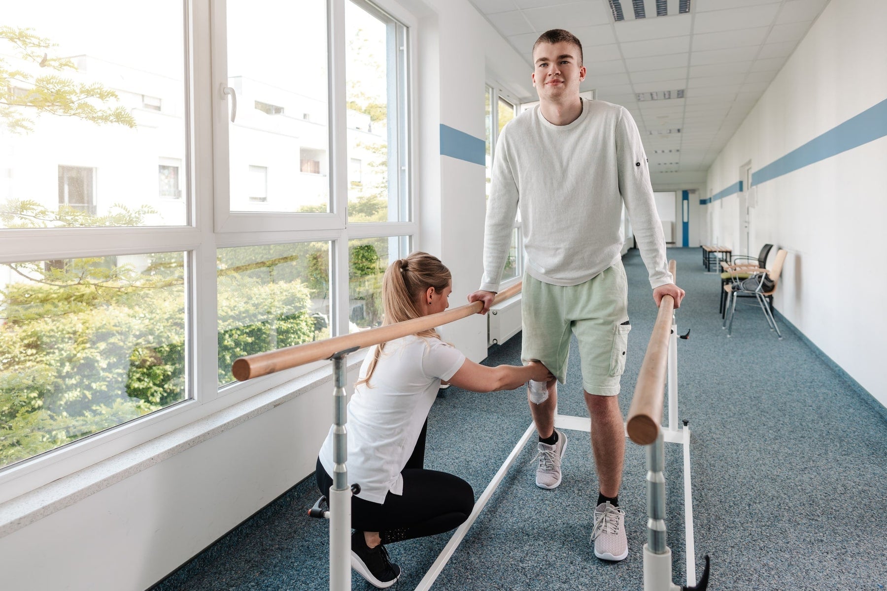Gait training in parallel bars